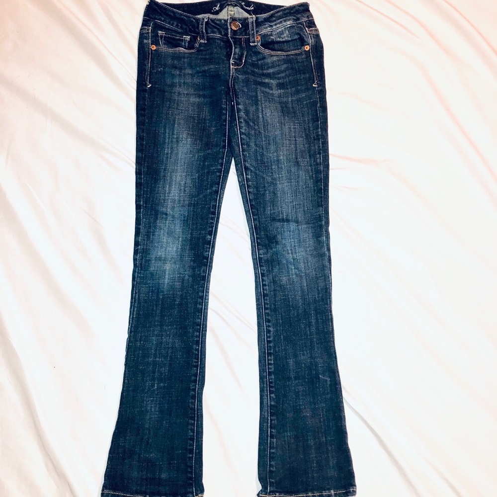 American Eagle Size 2 Skinny Kick Jeans